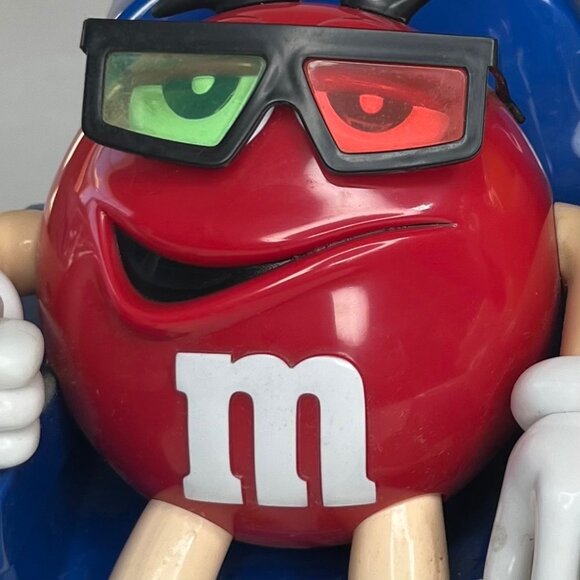 M&Ms At The Movies 3D Candy Dispenser Theater Seats Red Yellow Collectible - Picture 9 of 11